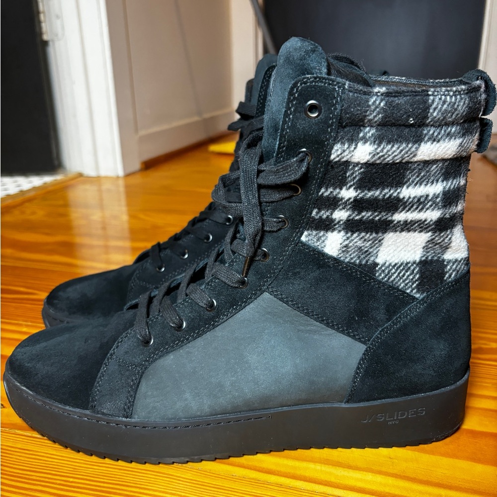 Men’s size 11 - j slides boots